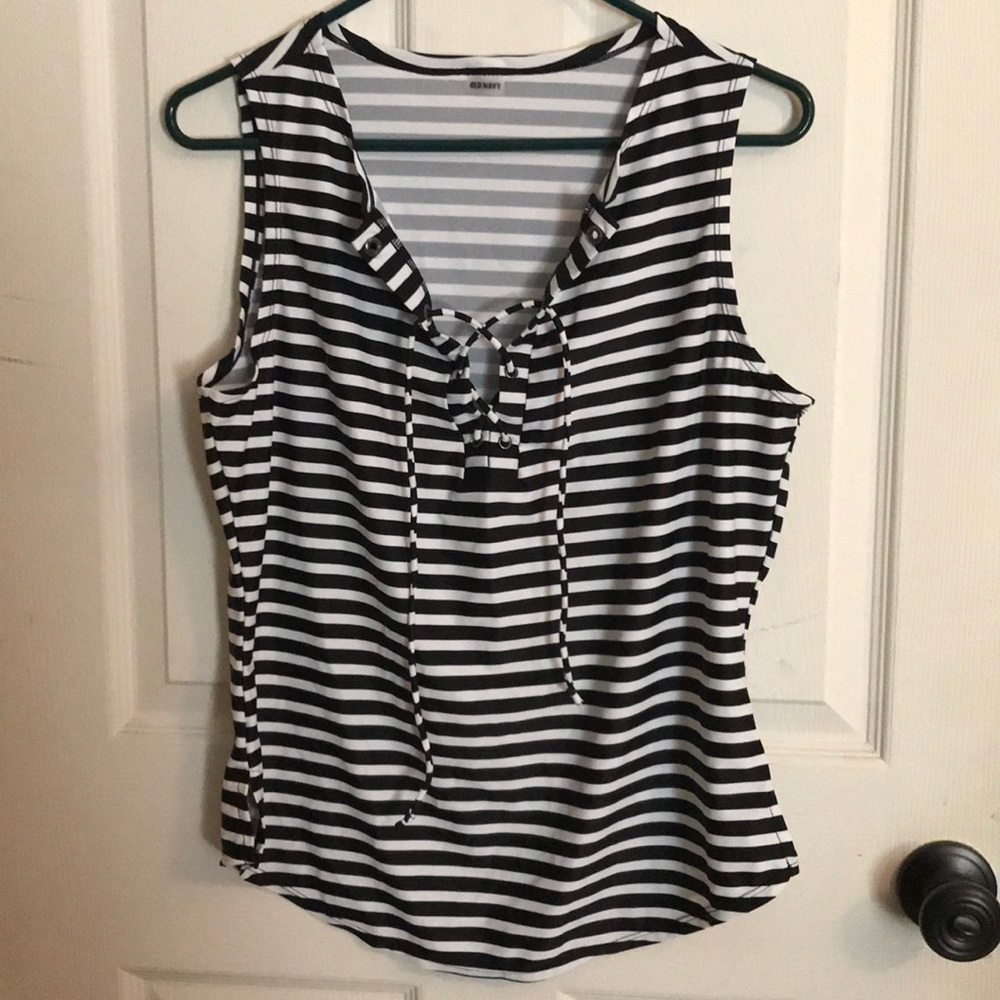 Large old navy swim sleeveless rashguard